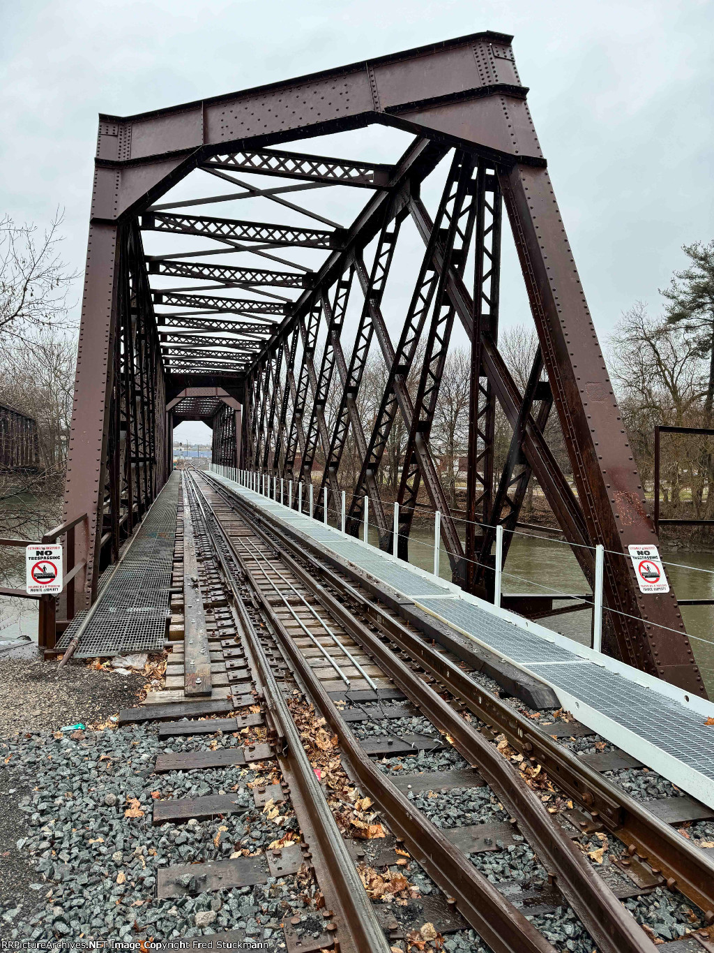 EL bridge over the Shenango River.